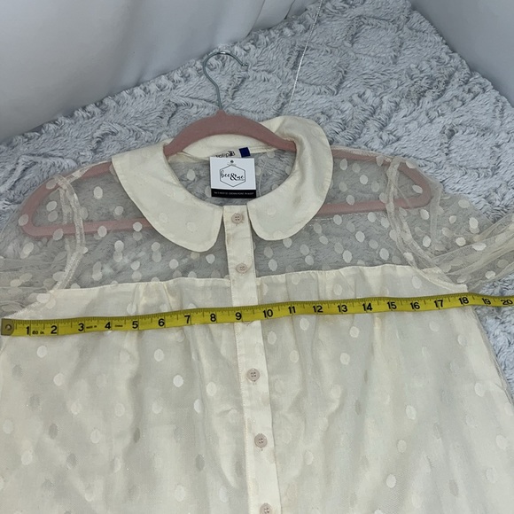 Tulip B cream Dotted Blouse with Sheer Sleeve size large - Picture 4 of 8